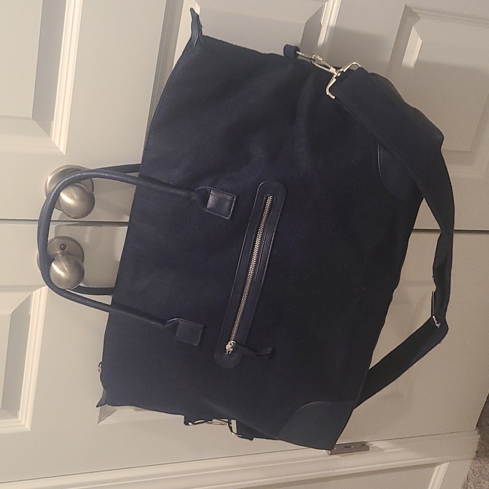 Nwot DSW Navy Blue Felt Weekender Bag